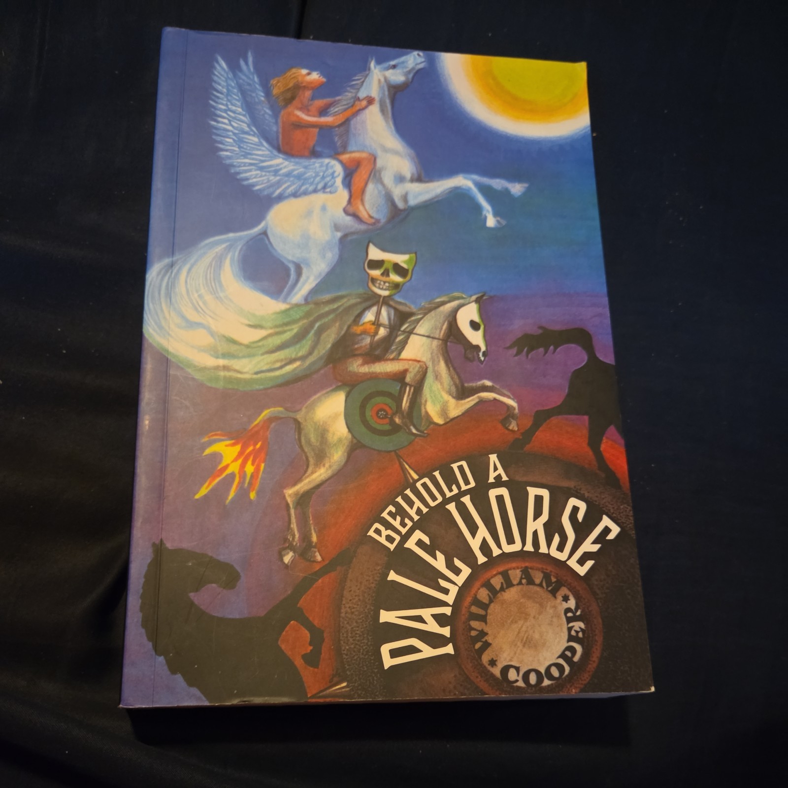 Behold a Pale Horse by William Cooper 1991 470p revised Protocols of Z 2020 VER