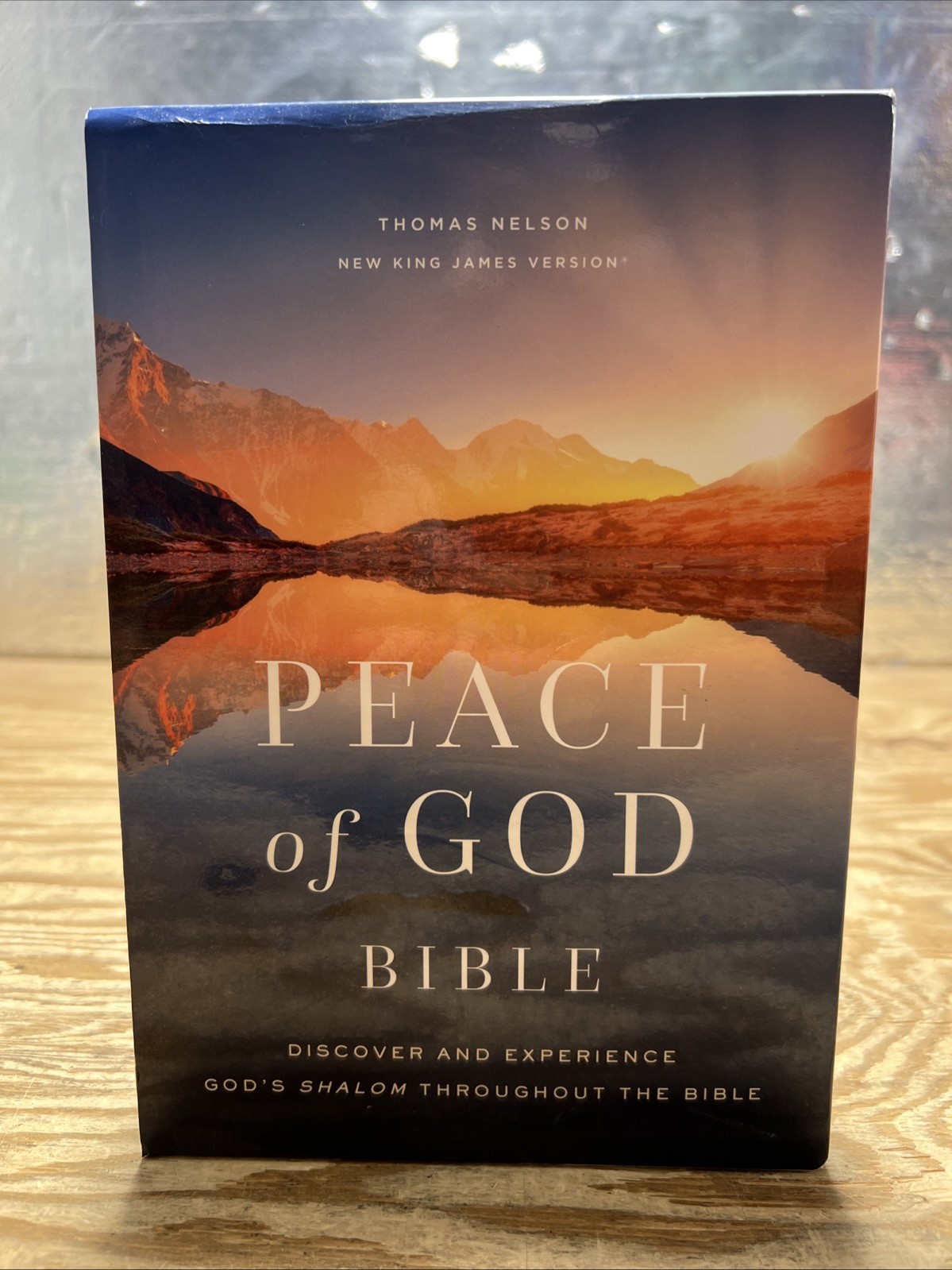 NKJV, Peace of God Bible (4893BRN – Brown Leathersoft)