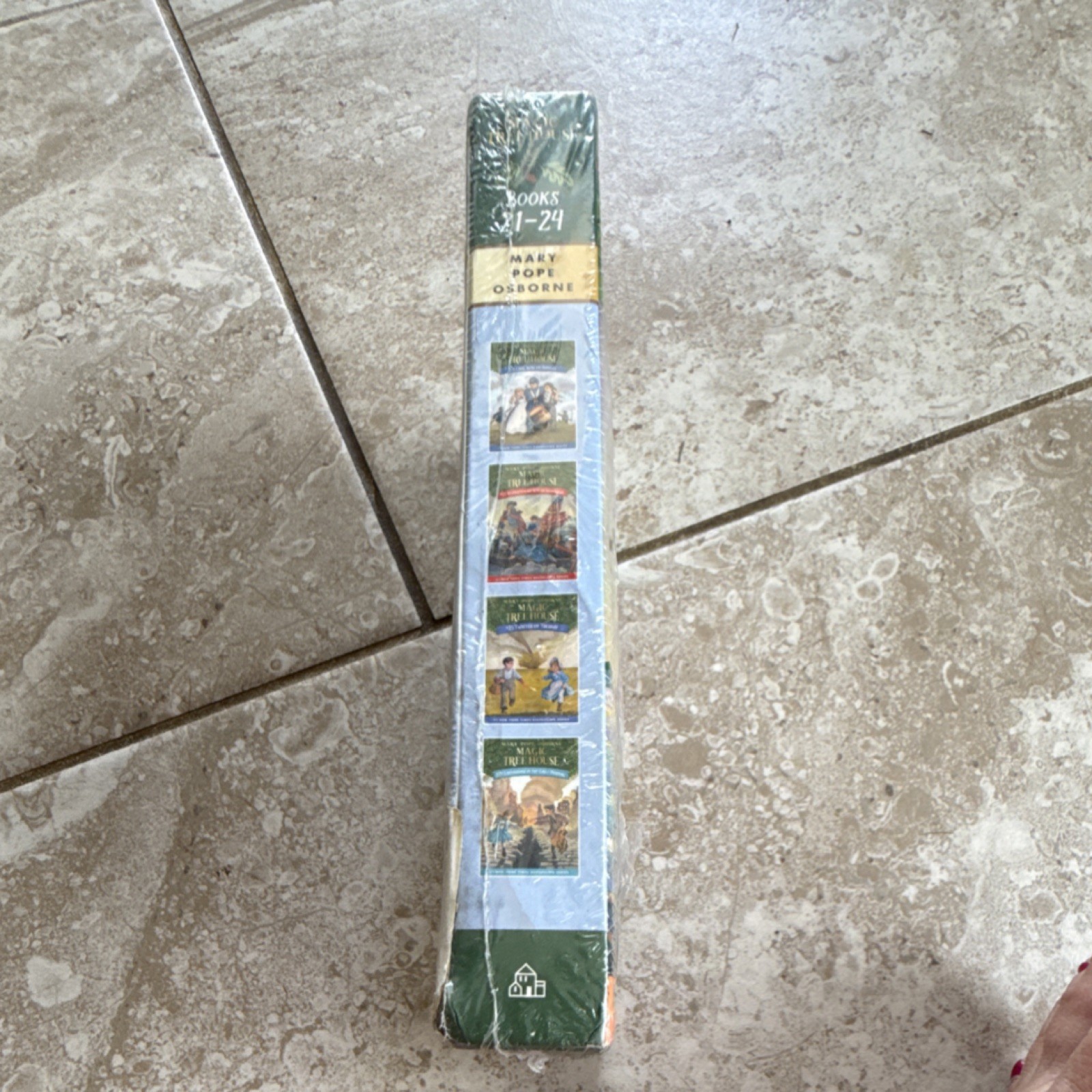 Magic Tree House Ser. Books 21-24 Boxed Set by Mary Pope Osborne, English