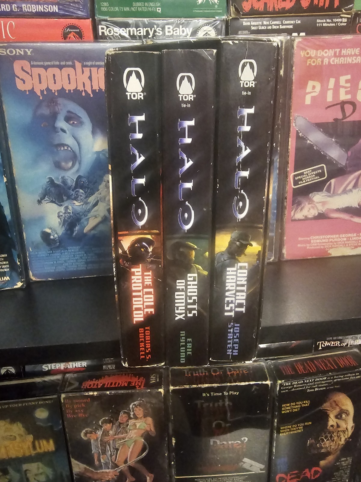 Halo Book Box Set 2009 *read description *