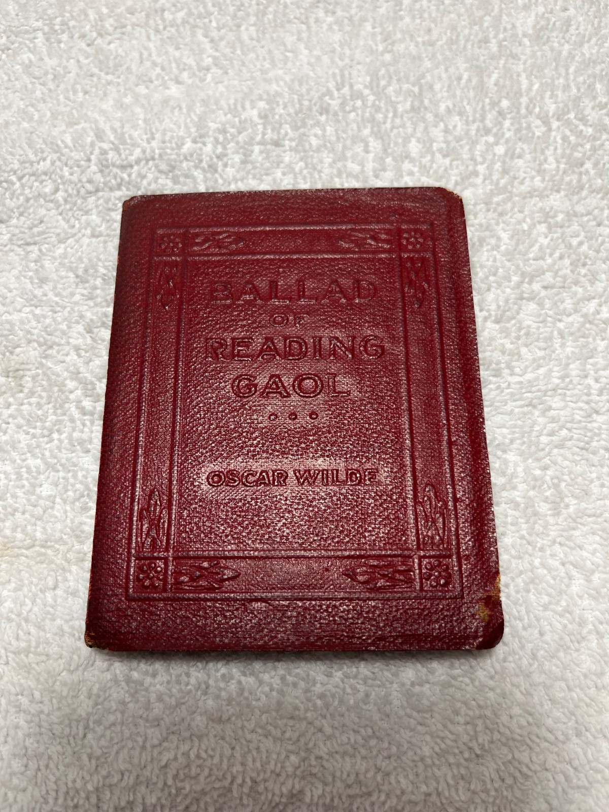 4 LITTLE LEATHER LIBRARY BOOKS 1920s Miniature 3 Red 1 Green LOT Literature Poem