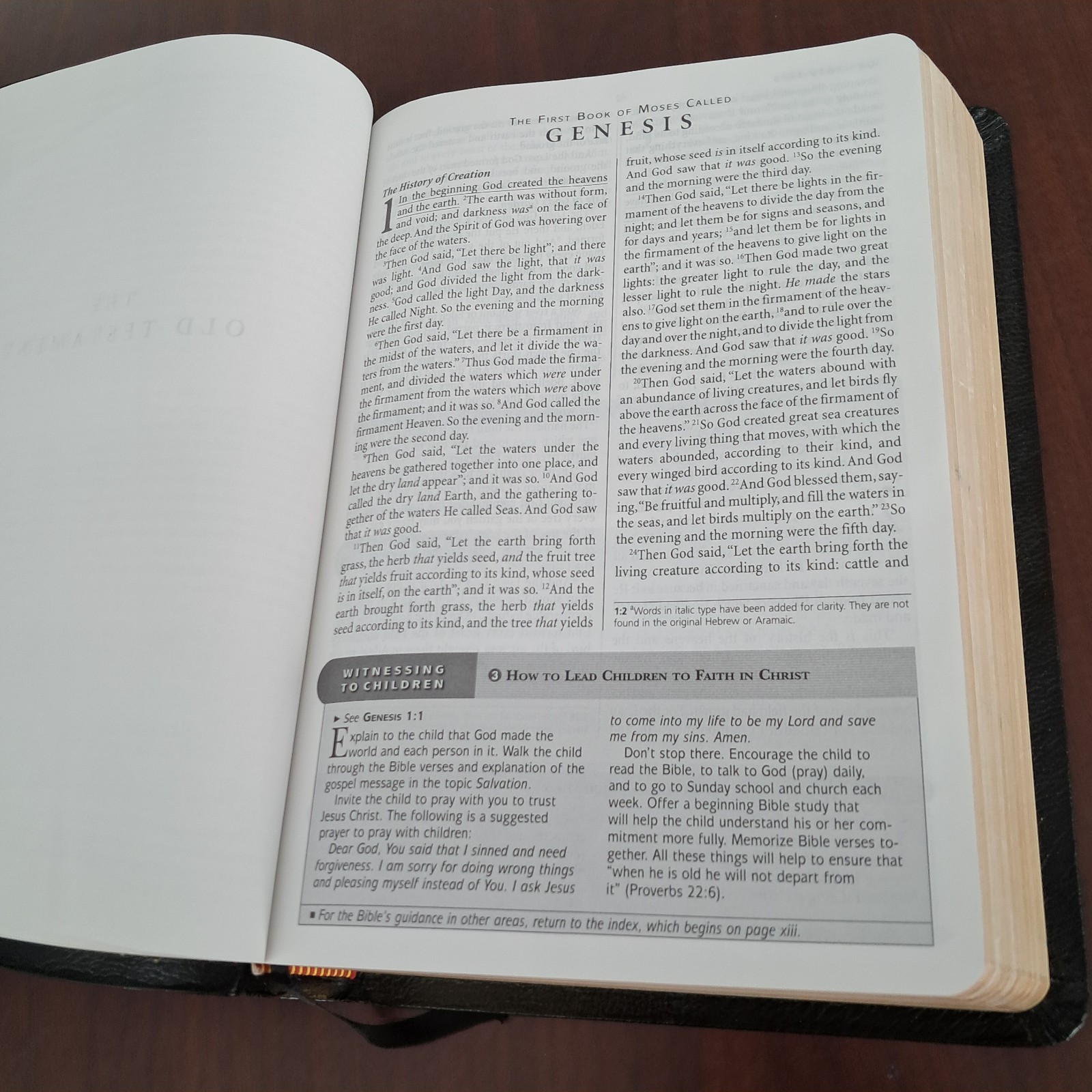 BILLY GRAHAM TRAINING CENTER BIBLE SAMARITANS PURSE NEW KING JAMES VERSION NKJV