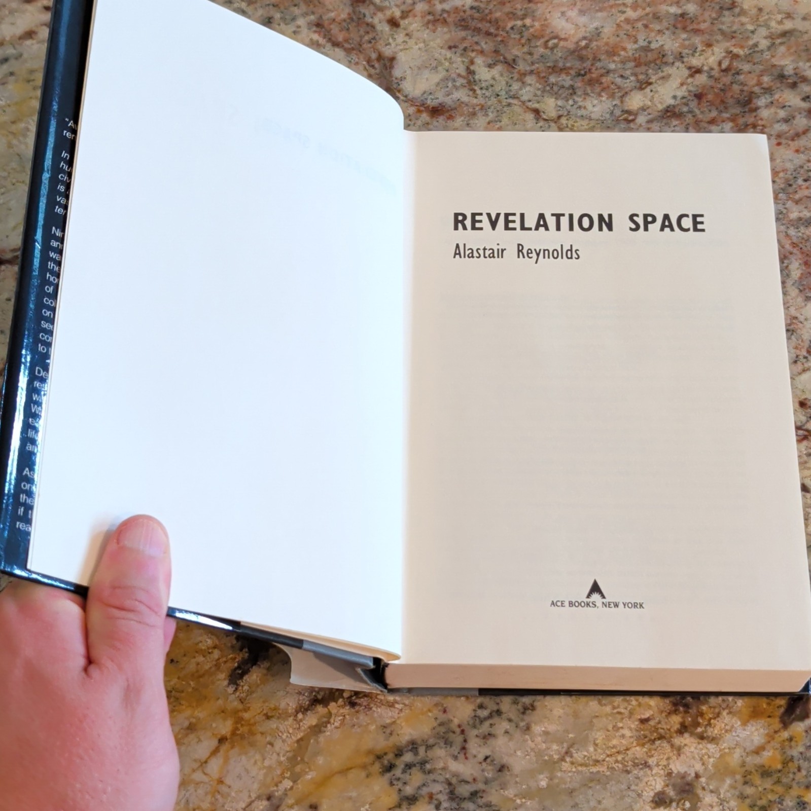 1st Edition Revelation Space Alastair Reynolds Hardcover DJ Space Opera Sci-Fi