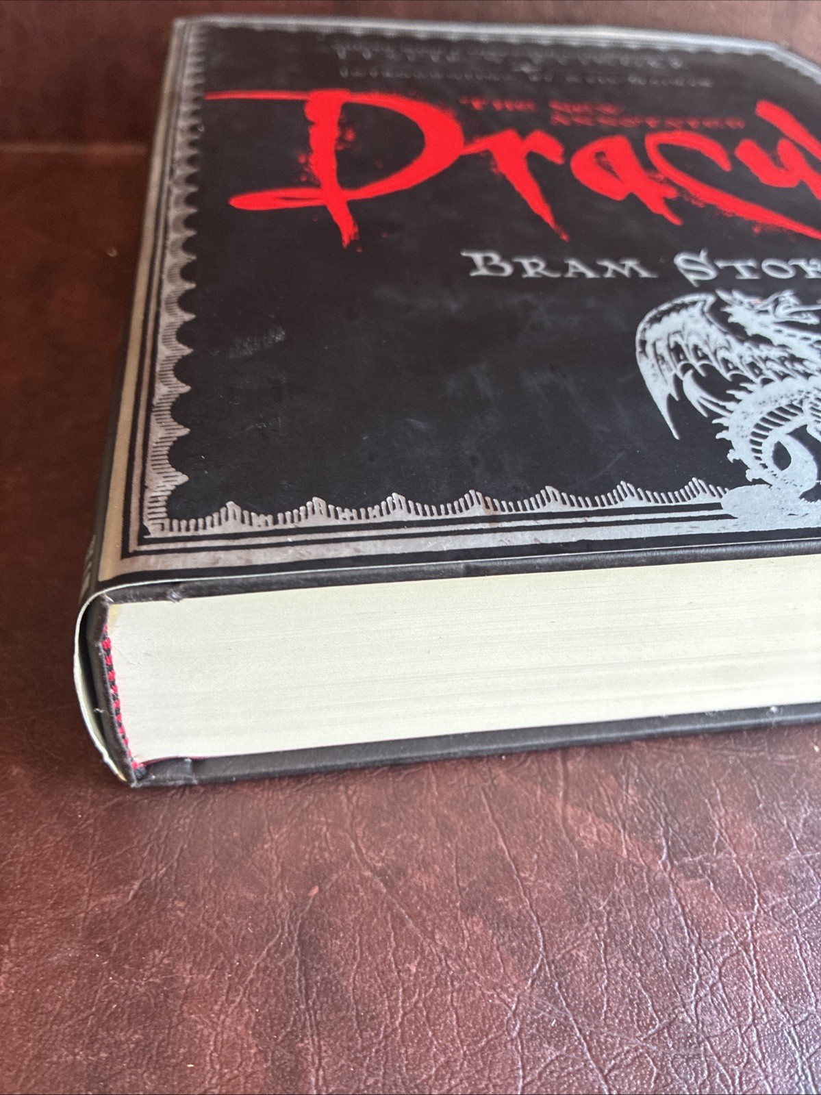 The New Annotated Dracula Bram Stoker – 2008 1st Edition Hardcover – Neil Gaiman