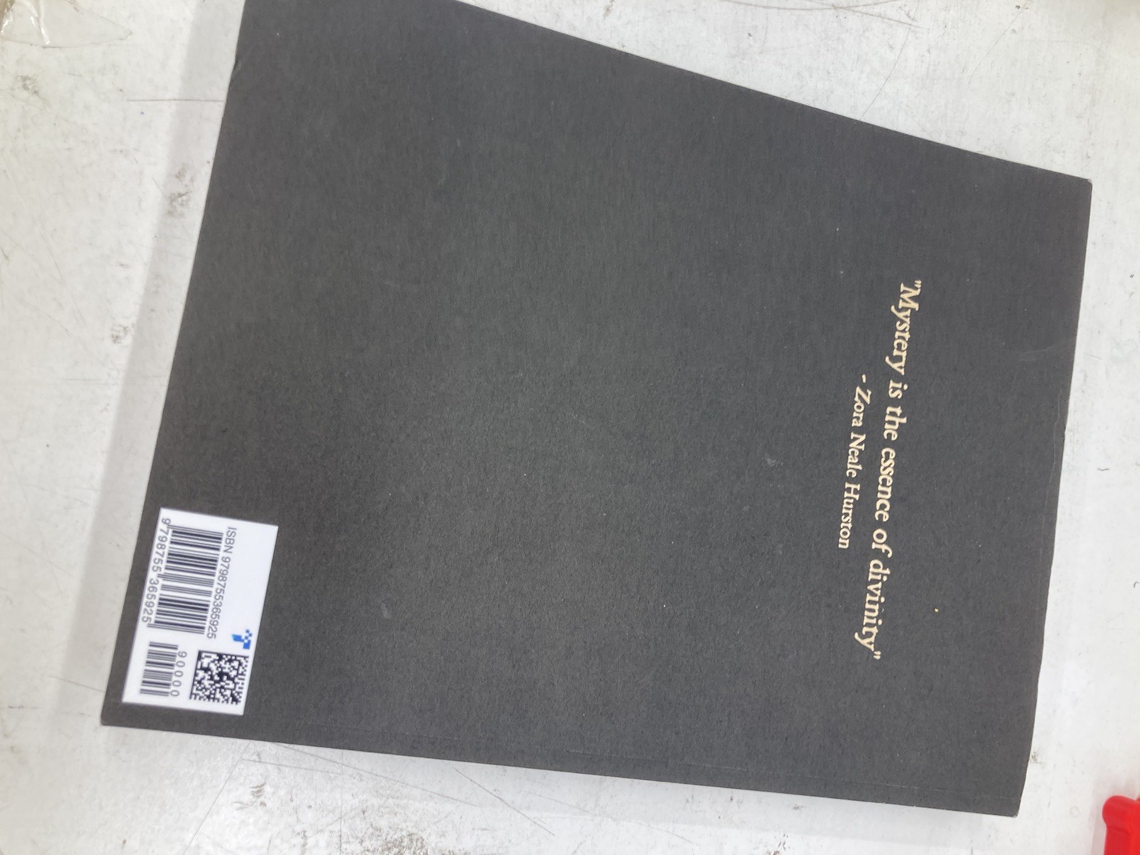 The Hoodoo Bible. The 7-in-1 Root Doctor’s Companion To Black Magic. Paperback