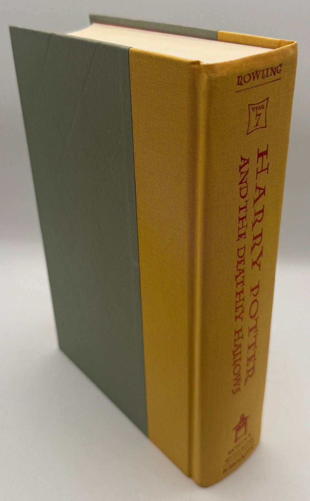 J K Rowling Harry Potter and the Deathly Hallows Hardcover 1st Edition 2007