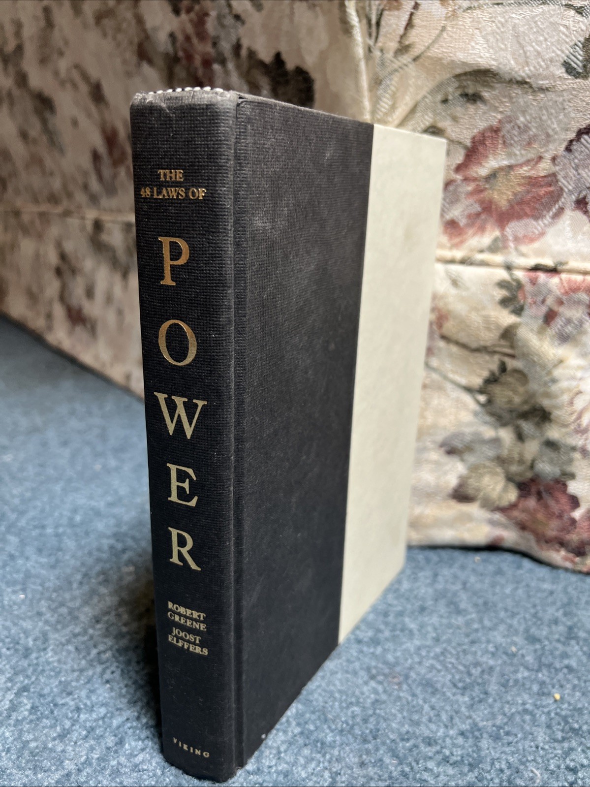 48 Laws of Power : 1ST EDITION/1ST PRINTING – Robert Greene Hard Cover – Kreskin