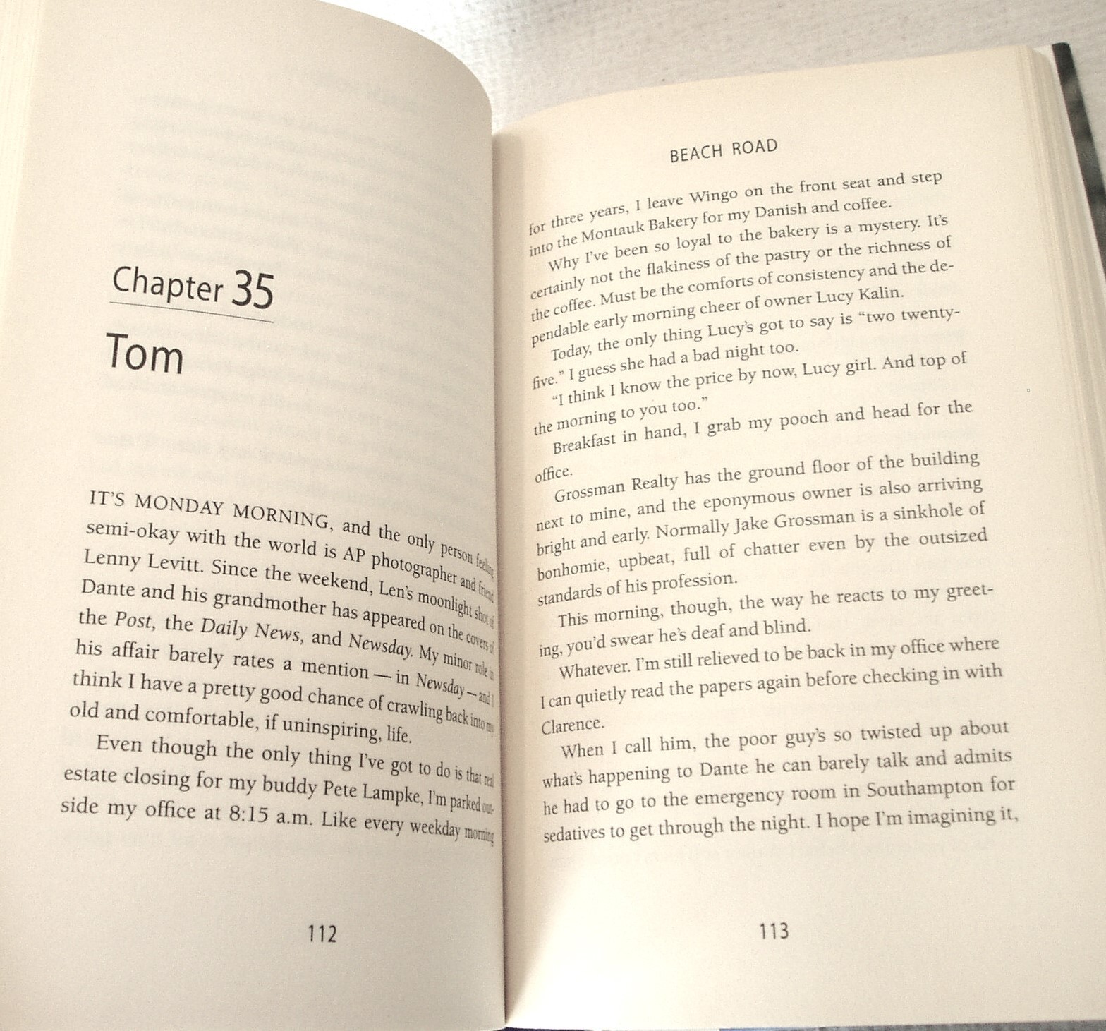 JAMES PATTERSON/PETER DE JONGE BEACH ROAD HARDCOVER BOOK 390 Pages