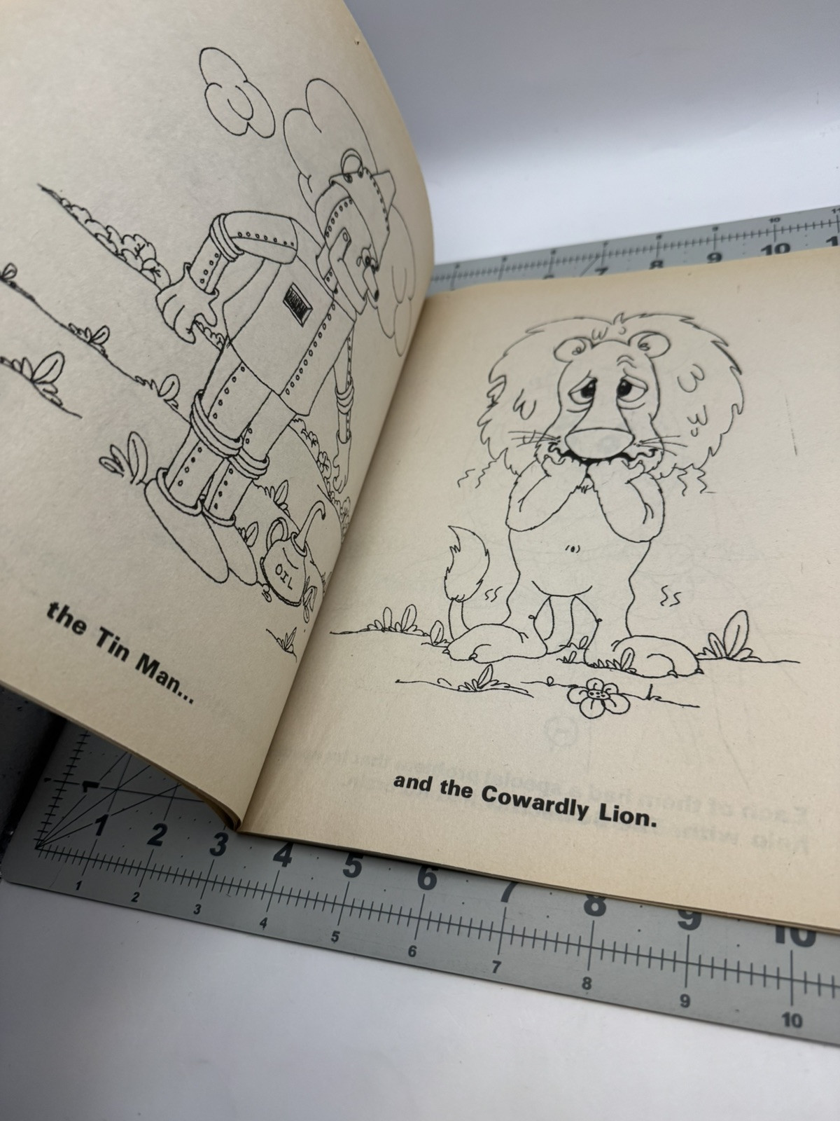 Vintage Wizard Of OZ Preschool Coloring Book 32 Pages Justen Products Unused NOS