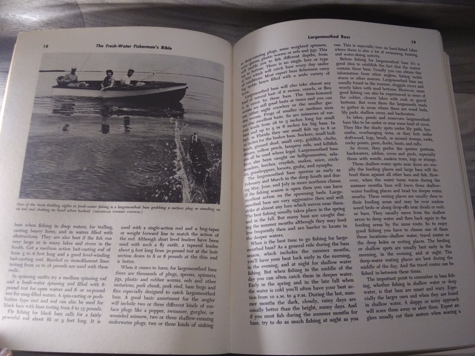 🎣 Vintage 1964 The Fresh-Water Fisherman’s Bible Book 180 Pages Vlad Evanoff 🎣
