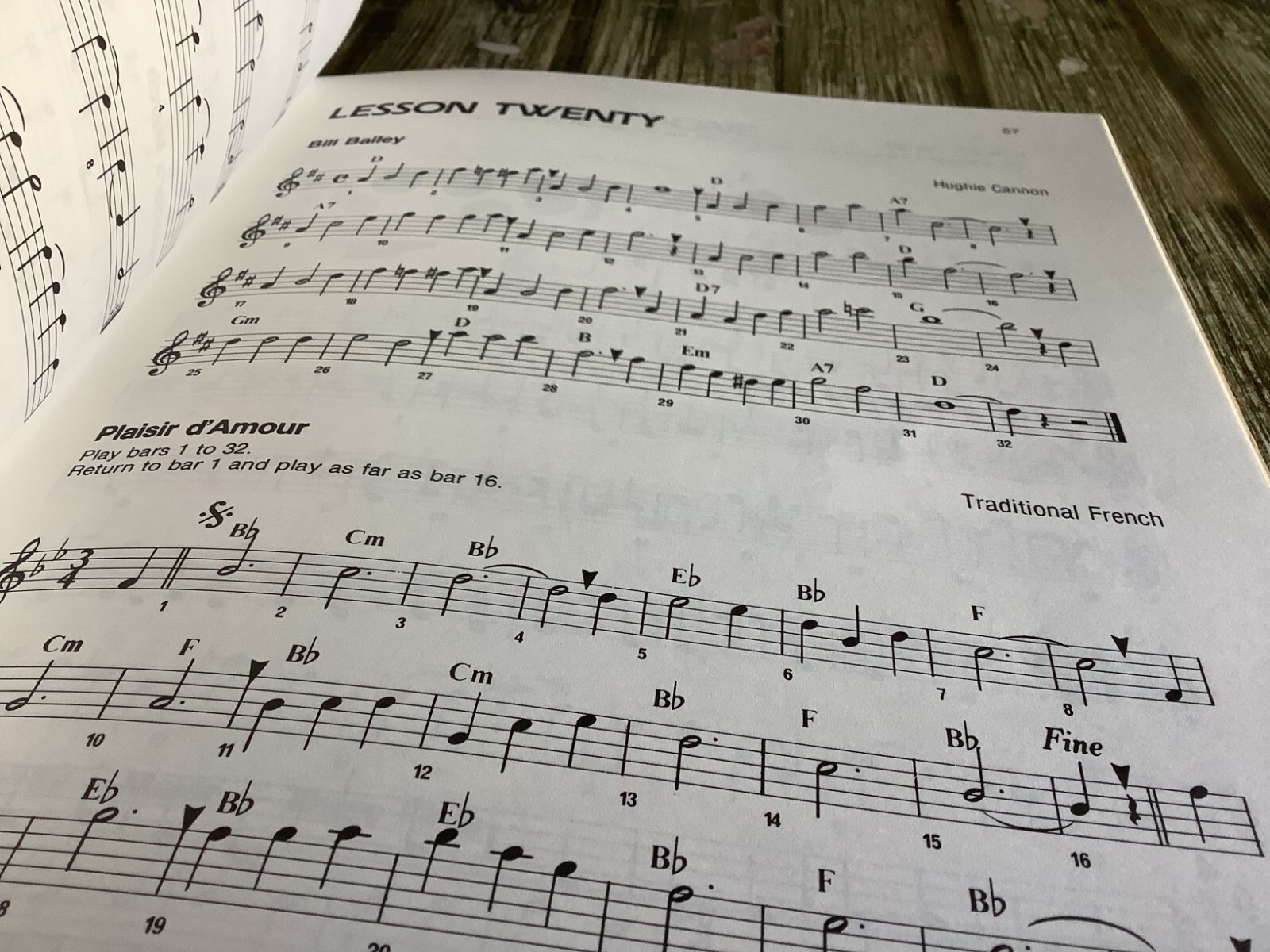 FLUTE METHOD BOOK 1 – PROGRESSIVE PAPERBACK BOOK