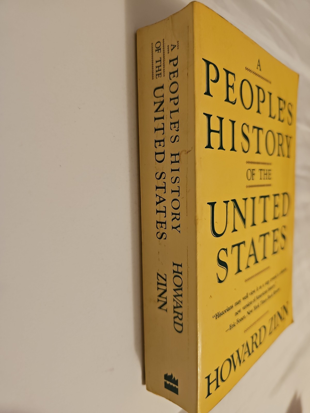 A People’s History of the United States Paperback Howard Zinn