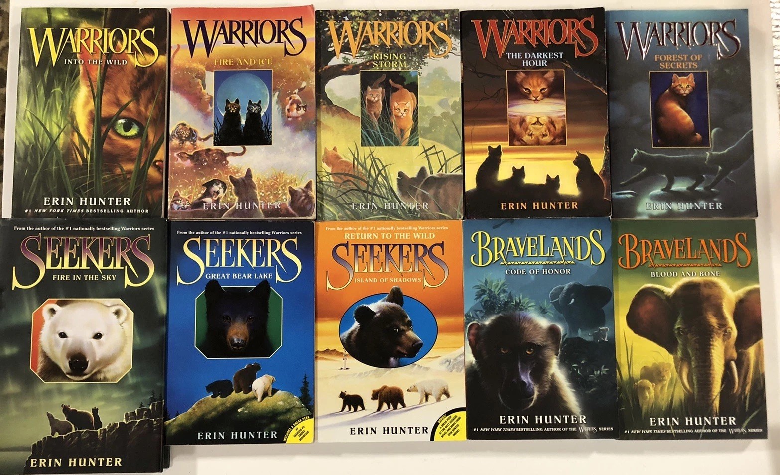 LOT OF 27 WARRIORS Books BY ERIN HUNTER – Various Sets