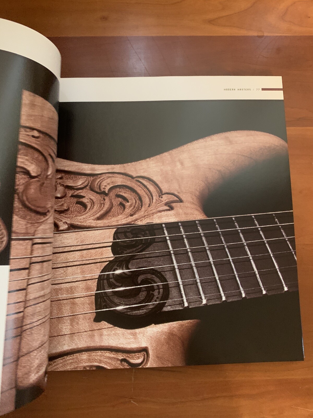Electrified Art of Contemporary Electric Guitar – Robert Shaw – Hardcover