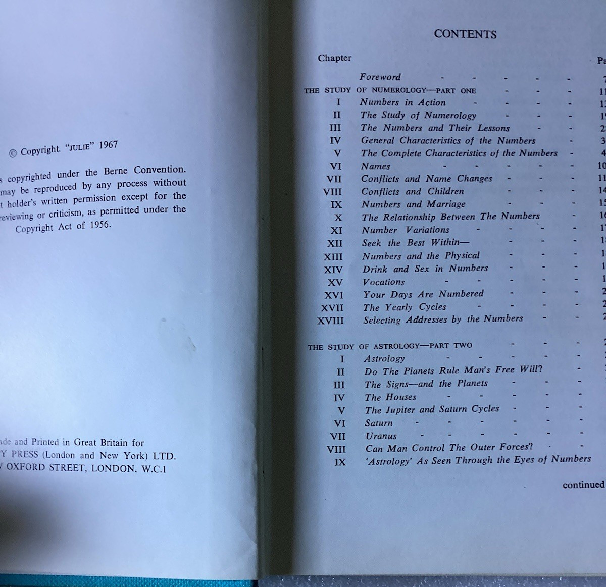 DESTINY IS BORN BY „JULIE“ (NUMEROLOGY, ASTROLOGY) GOOD UNMARKED 1967 IMPORT HC