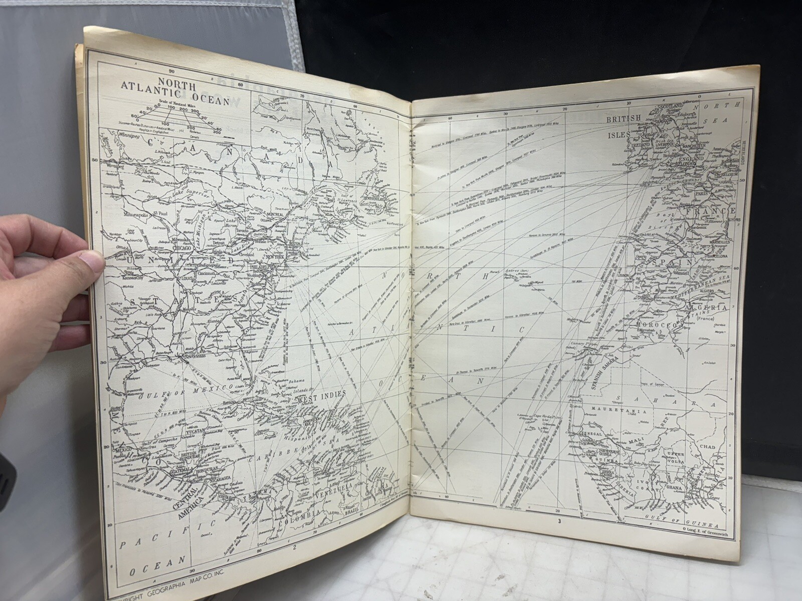 1962 Geographia World Atlas Newly Revised Edition 32 Pages Of Color Maps -MC1