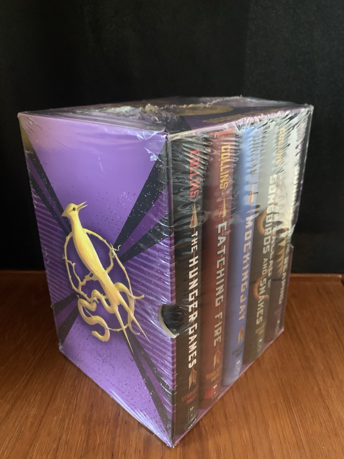 NEW CLEAN! Hunger Games 5-Book Hardcover Box Set Suzanne Collins FRESH! SEALED!
