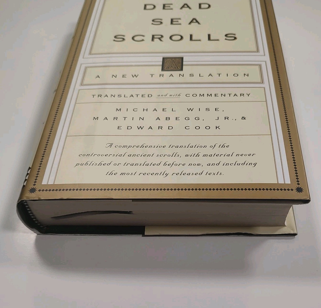Dead Sea Scrolls : A New Translation Michael Wise, 1st Ed/1st Printing, HC/DJ