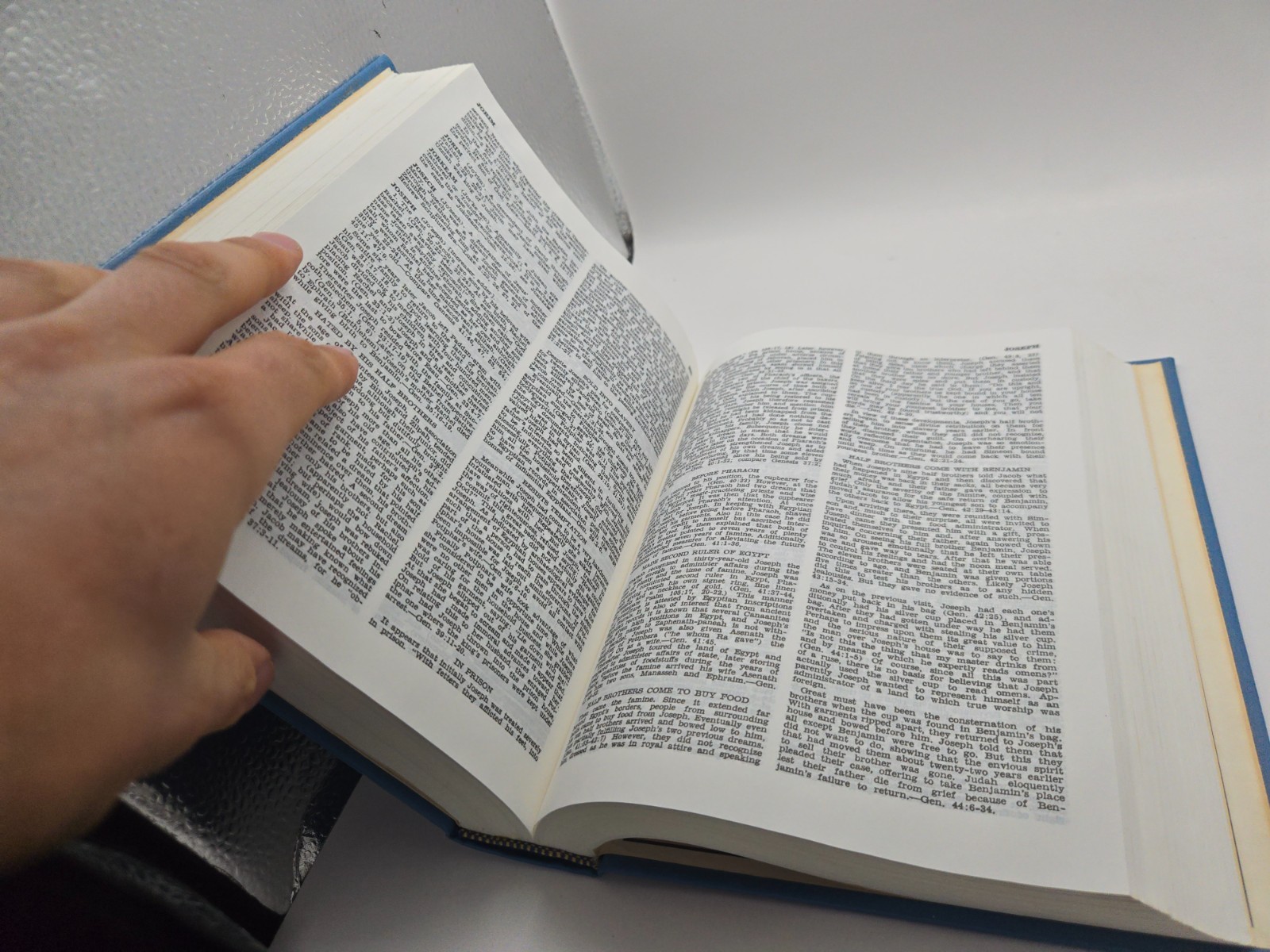 Aid to Bible Understanding HC VTG book Watchtower 1971
