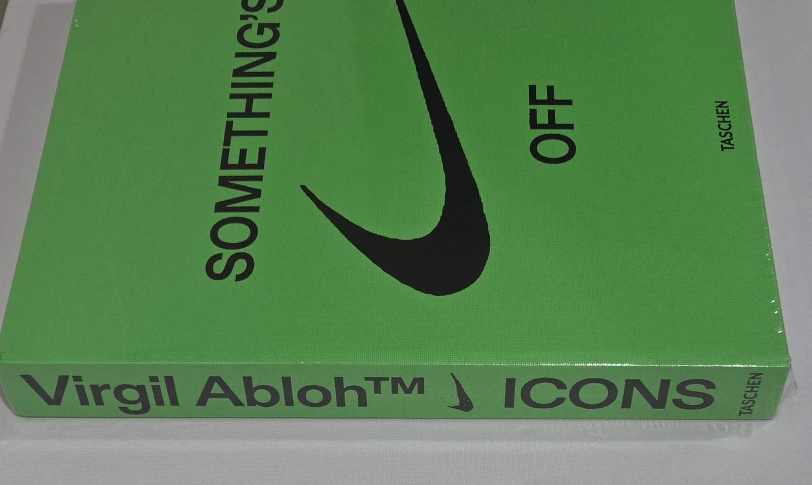 Virgil Abloh Nike ICONS Somethings Off Taschen Book – Brand New Sealed