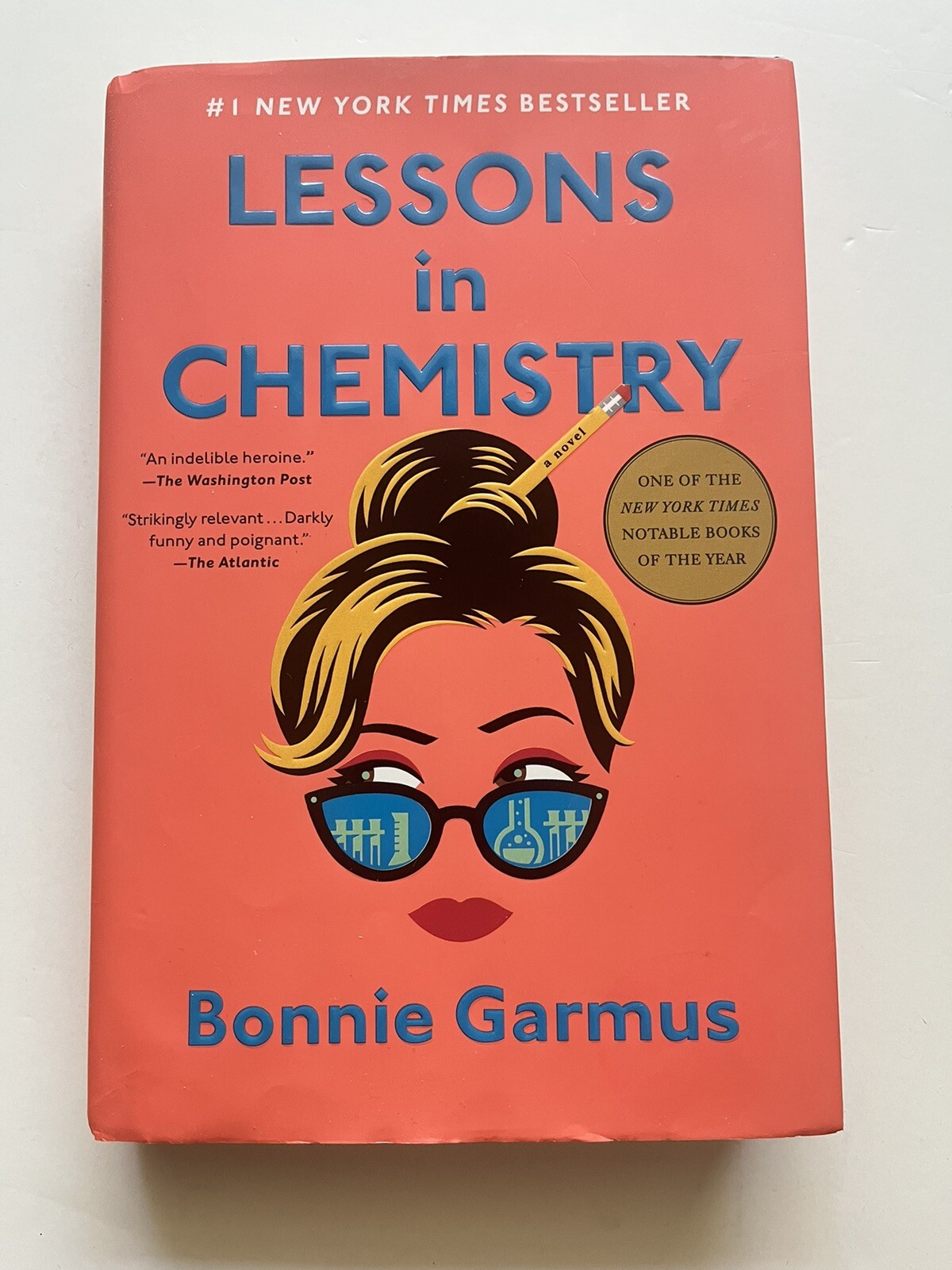 Lessons In Chemistry by Bonnie Garmus 390 Pages