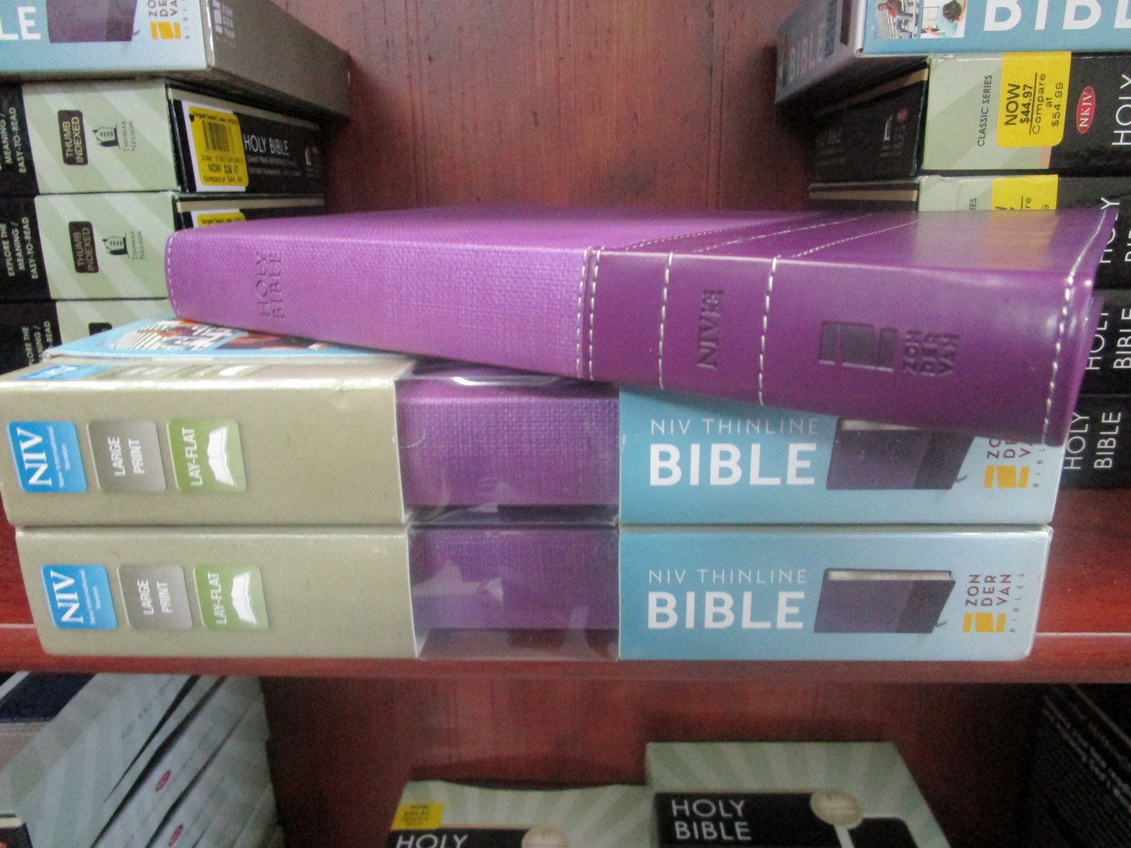 ** NIV 2011 Thinline Bible Large Print 10.5pt *Purple/Plum Leathersoft *NEW* 990