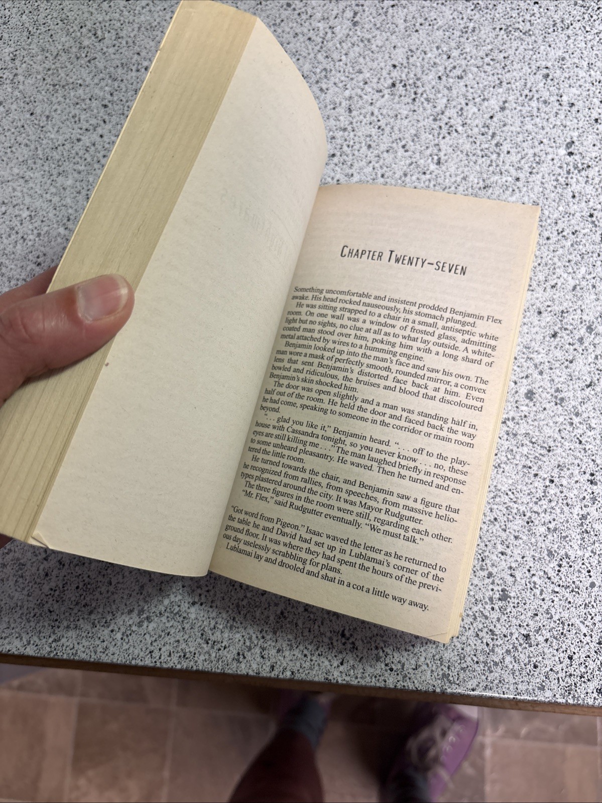 Perdido Street Station by China Miéville (2003, Mass Market)