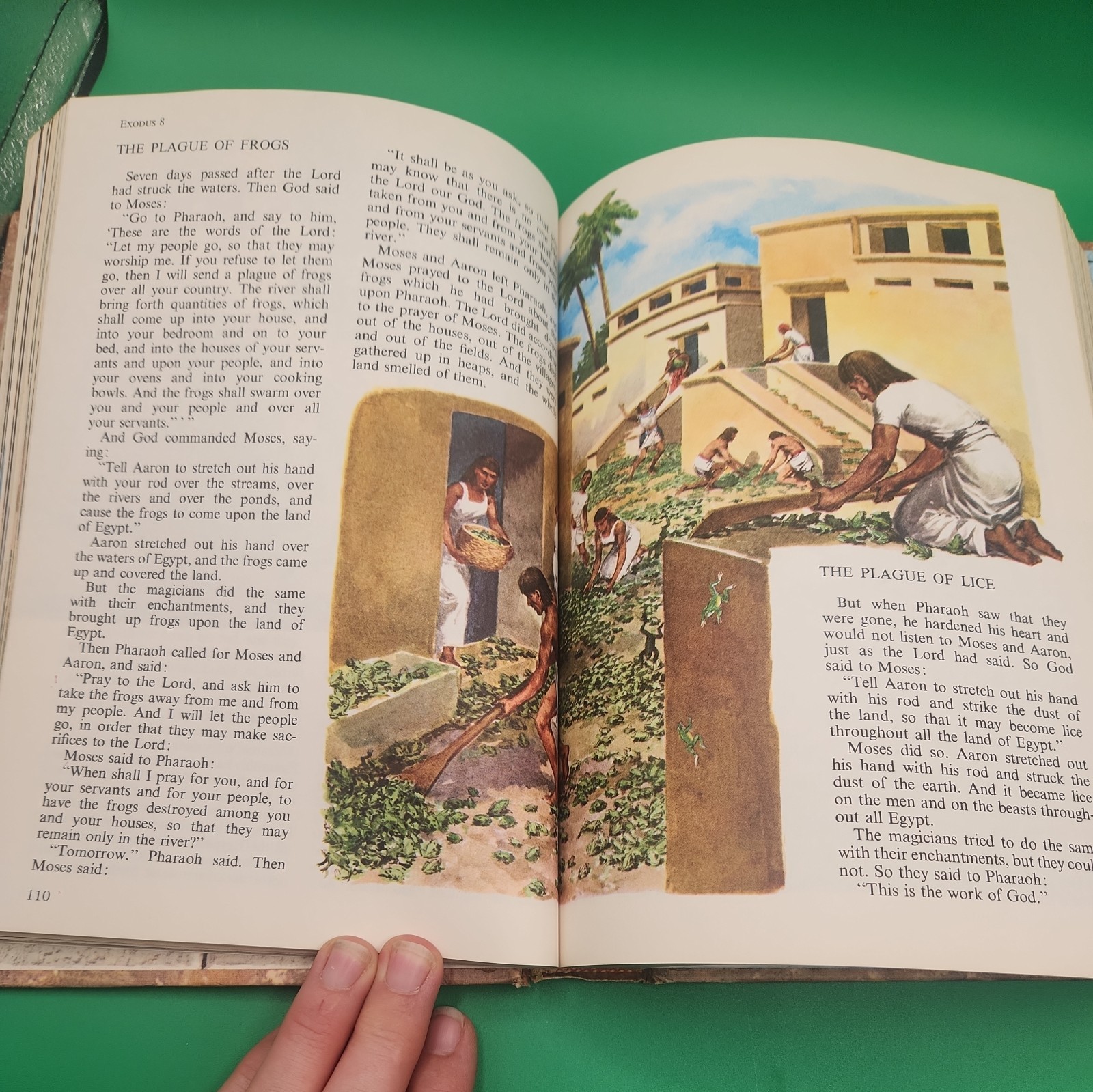 Vintage 1965 The Children’s Bible Book Hardcover God Religion 510 Pages