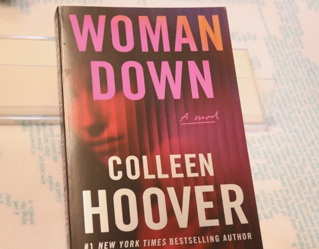 Woman Down A Novel Book Paperback English Fiction Very Good Condition
