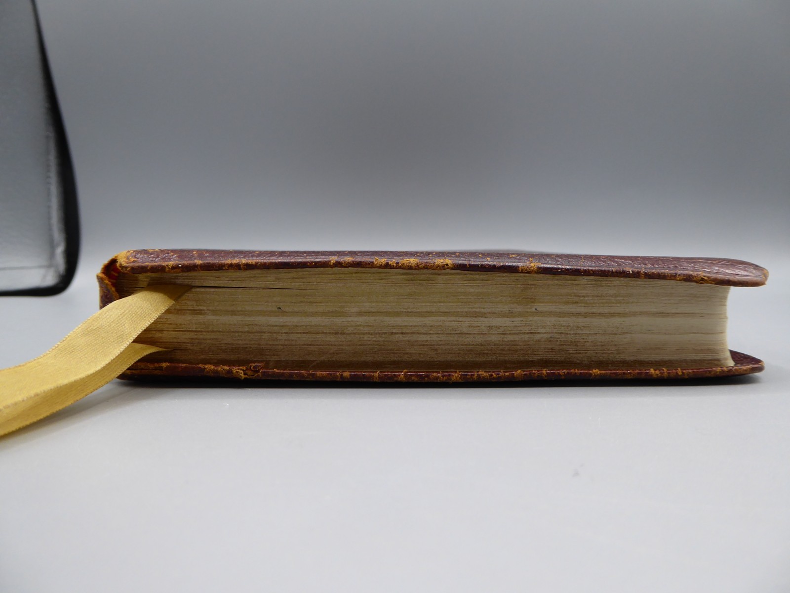 Vintage KJV Holy Bible Cambridge Univ. Press Water Buffalo Calfskin