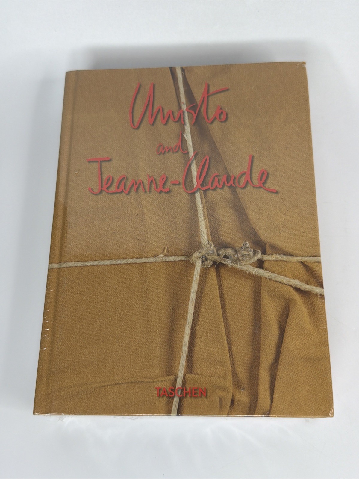 Christo and Jeanne-Claude. 40th Anniversary Edition by Wolfgang Volz: New