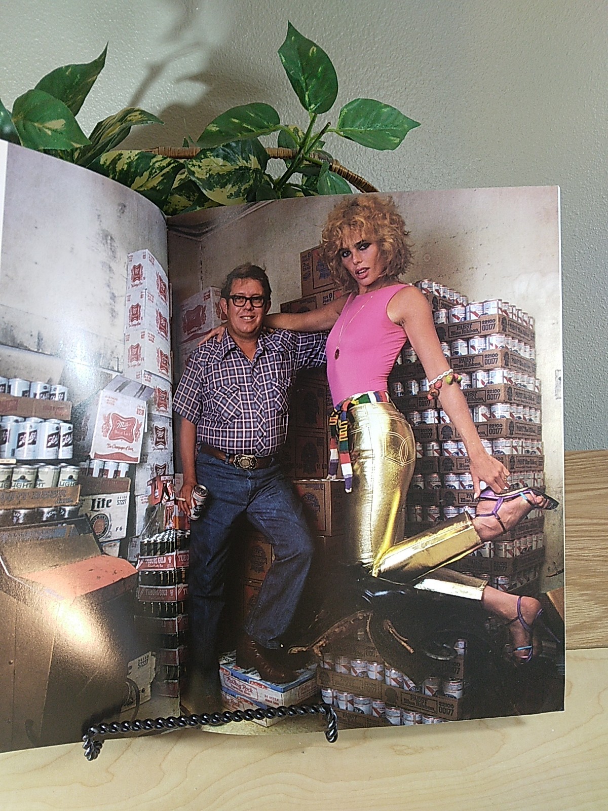 Annie Leibovitz Photographs, Intro by Tom Wolfe, Hardcover 1st Edition 1983