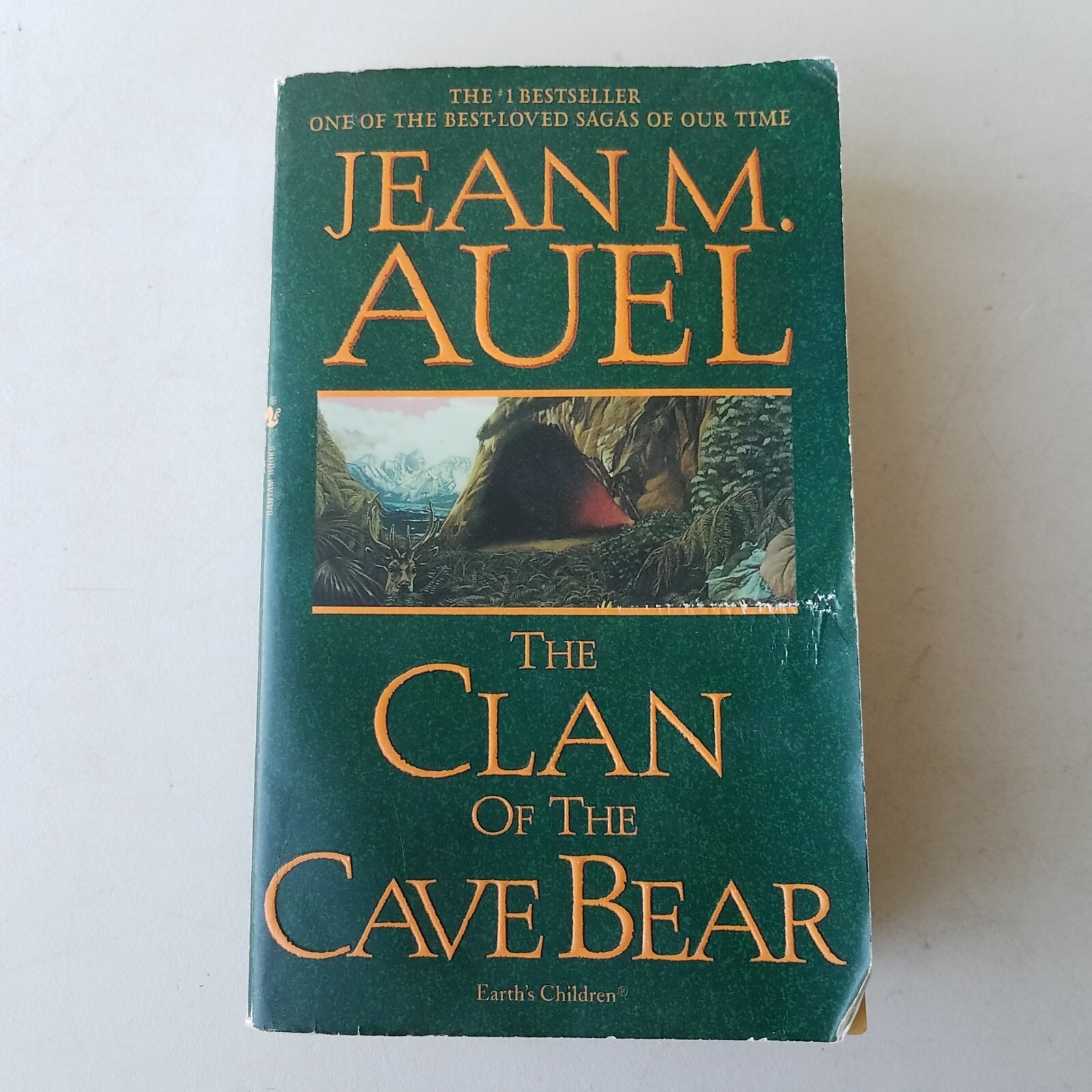 Earth’s Children Ser.: The Clan of the Cave Bear : Earth’s Children, Book One…