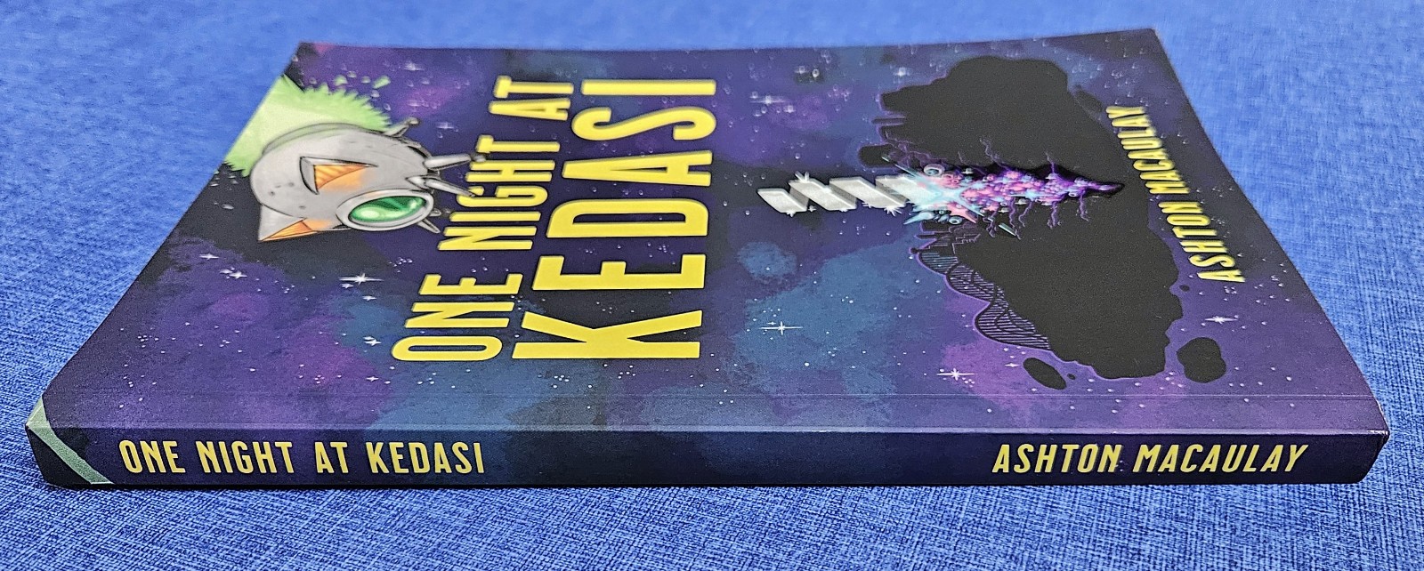 One Night at Kedasi Joel Macaulay Space Opera Sci Fi Paperback Like New