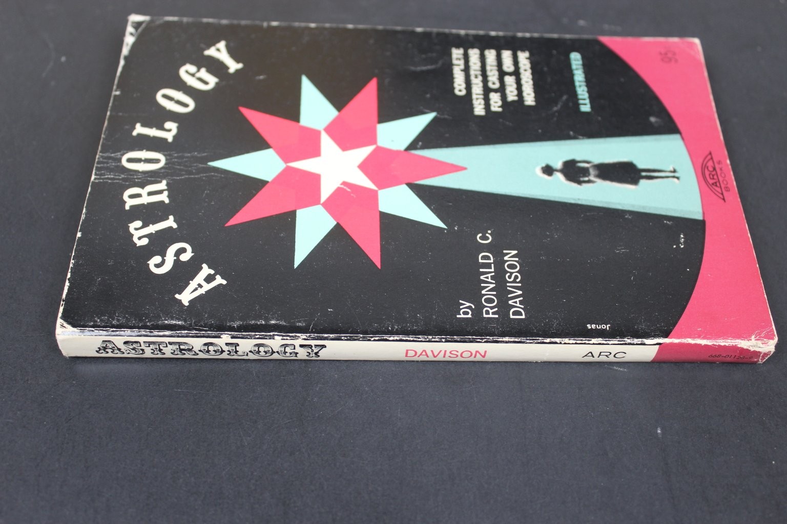 Astrology Ronald C. Davison 1969 Fifth Printing Horoscope ARC Books Illustrated