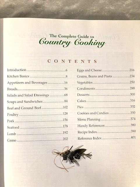 Taste of Home Complete Guide to Country Cooking Book 402 Pages Hardcover 1998 VG