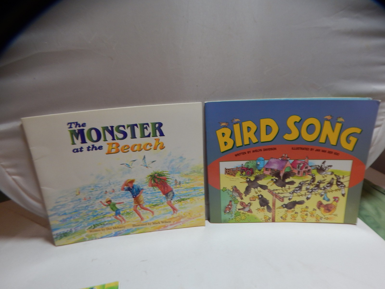 22 Juvenile Fiction Books Paperback Various Titles VArious Authors Lot of 22