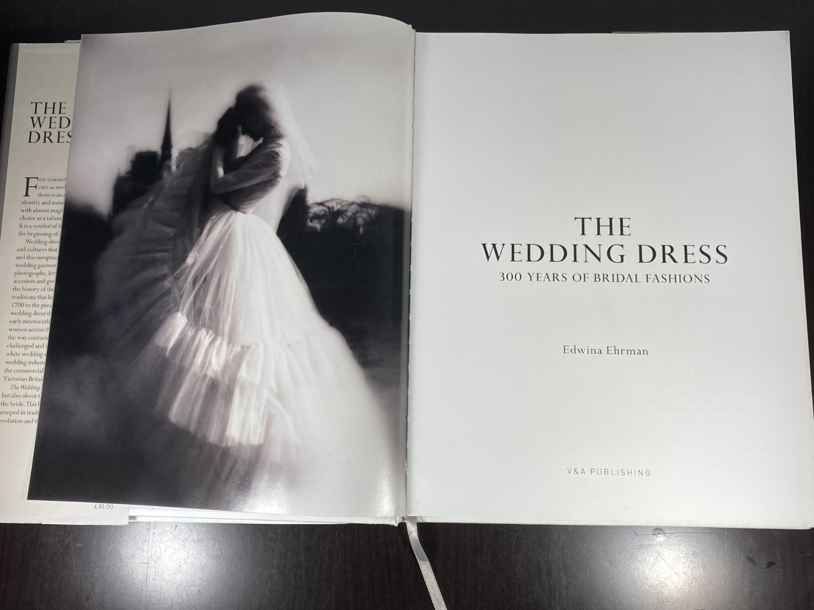 The Wedding Dress Fashion Book by Edwina Ehrman