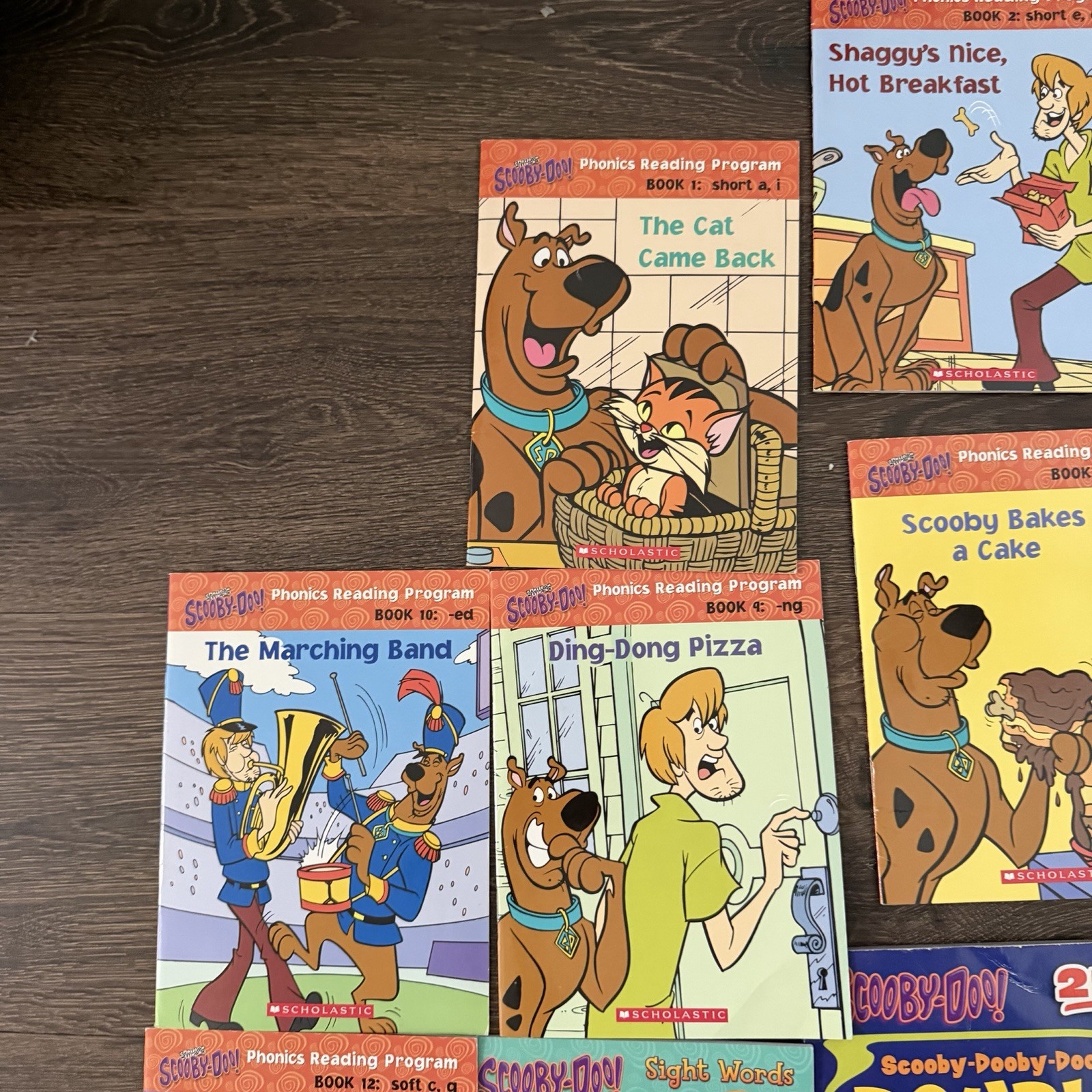 Scooby Doo Book Lot 25 Scholastic Readers Phonics Picture Clue Kids Books