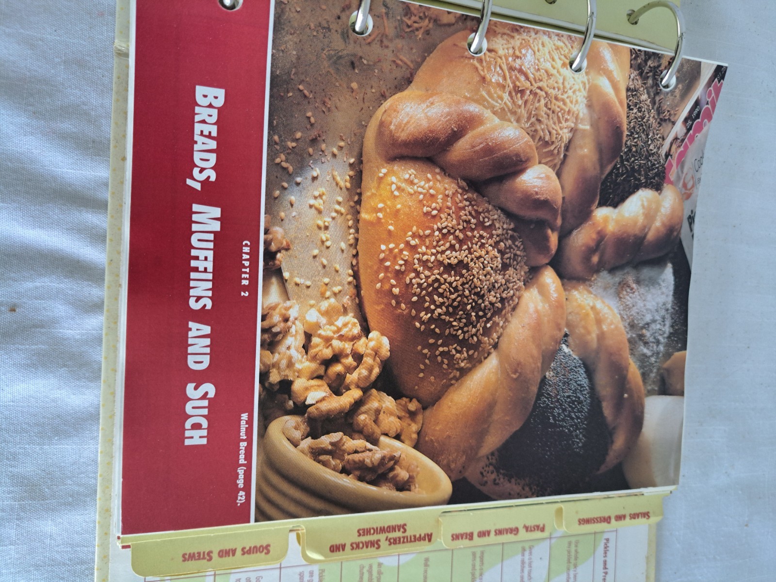 THE FAMILY CIRCLE COOKBOOK „New Tastes for New Times“ 1992 645 pages WONDERFUL!