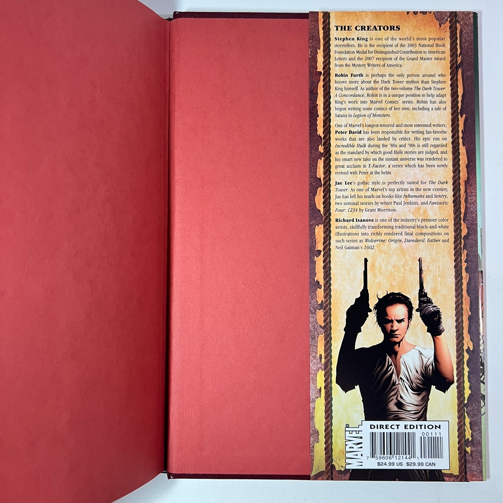 Comics Graphic Novel Manga Bundle x8 Amulet Attack on Titan Dark Tower Hardcover