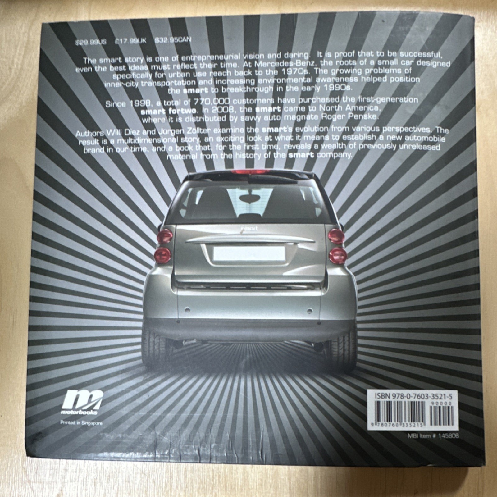 smart : small car, big deal 2008 Hardcover Motorbooks First Edition