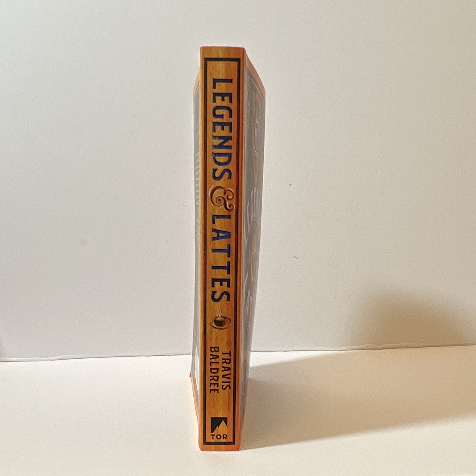 Legends & Lattes (International Ed.) – Paperback by Travis Baldree (Like New)