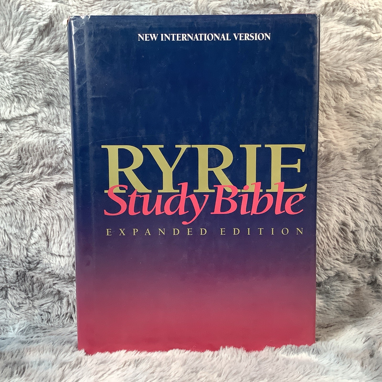 NIV Ryrie Study Bible 1994 Hardcover Text 1984 FREE SHIPPING