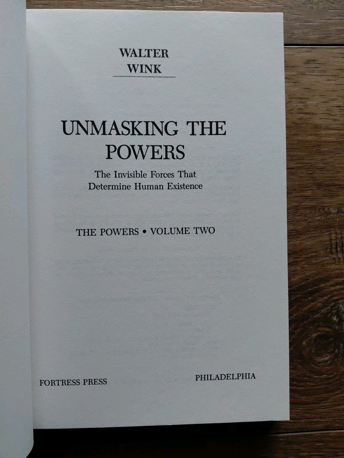 Unmasking the Powers Naming the Powers Walter Wink Very Good Lot 2 CM3