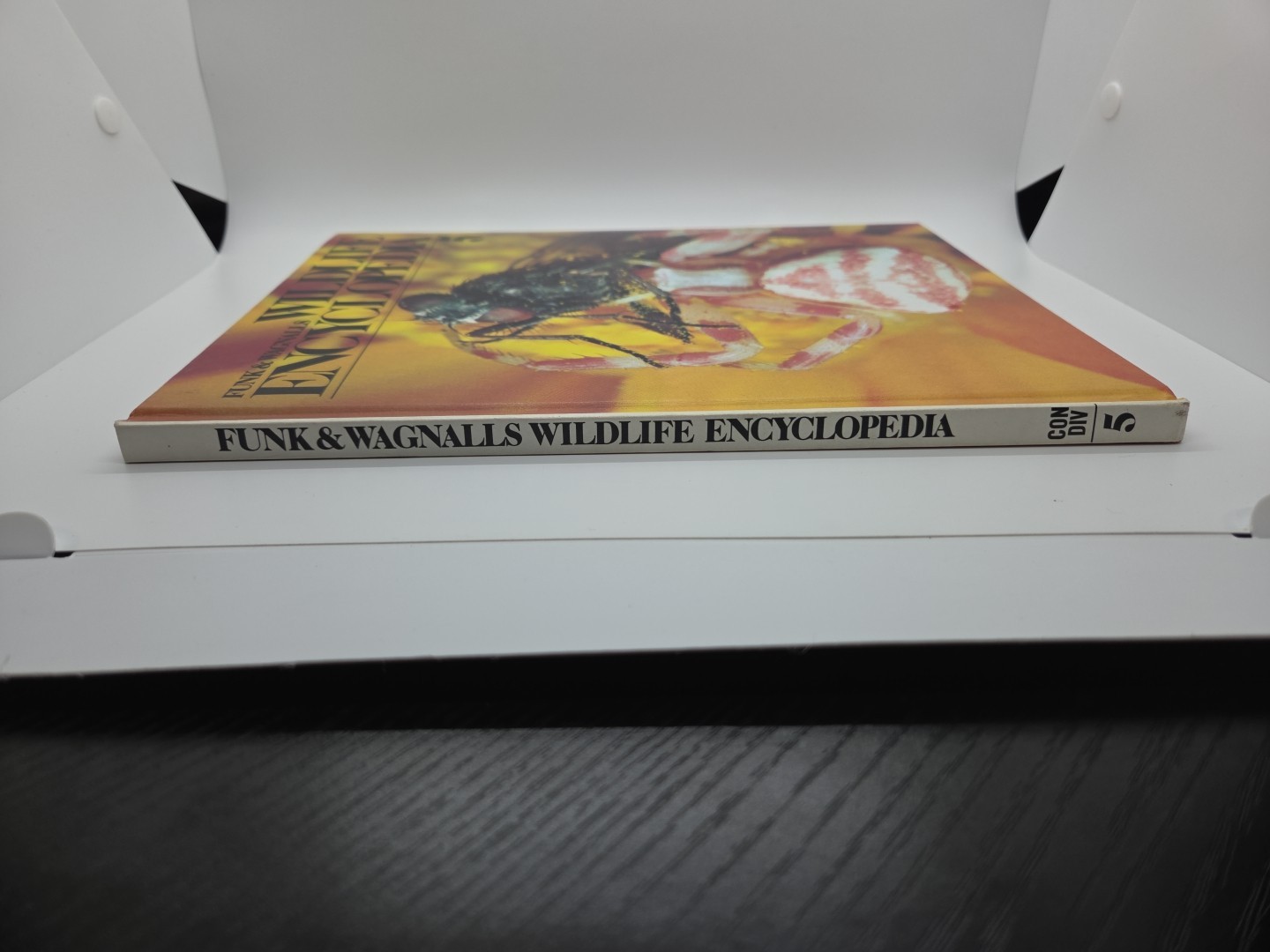 Vintage Funk and & Wagnalls Wildlife Encyclopedia Volume 5 Hardcover 1974