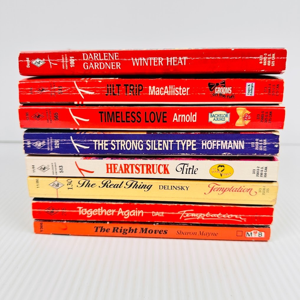 8x Harlequin Temptation Romance Paperback Books/Novels – Multiple Titles/Authors