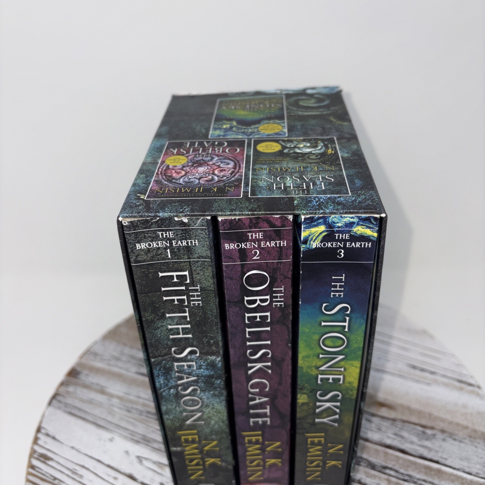 N.K. Jemisin THE BROKEN EARTH Trilogy Box Set – TPB/SC VGC