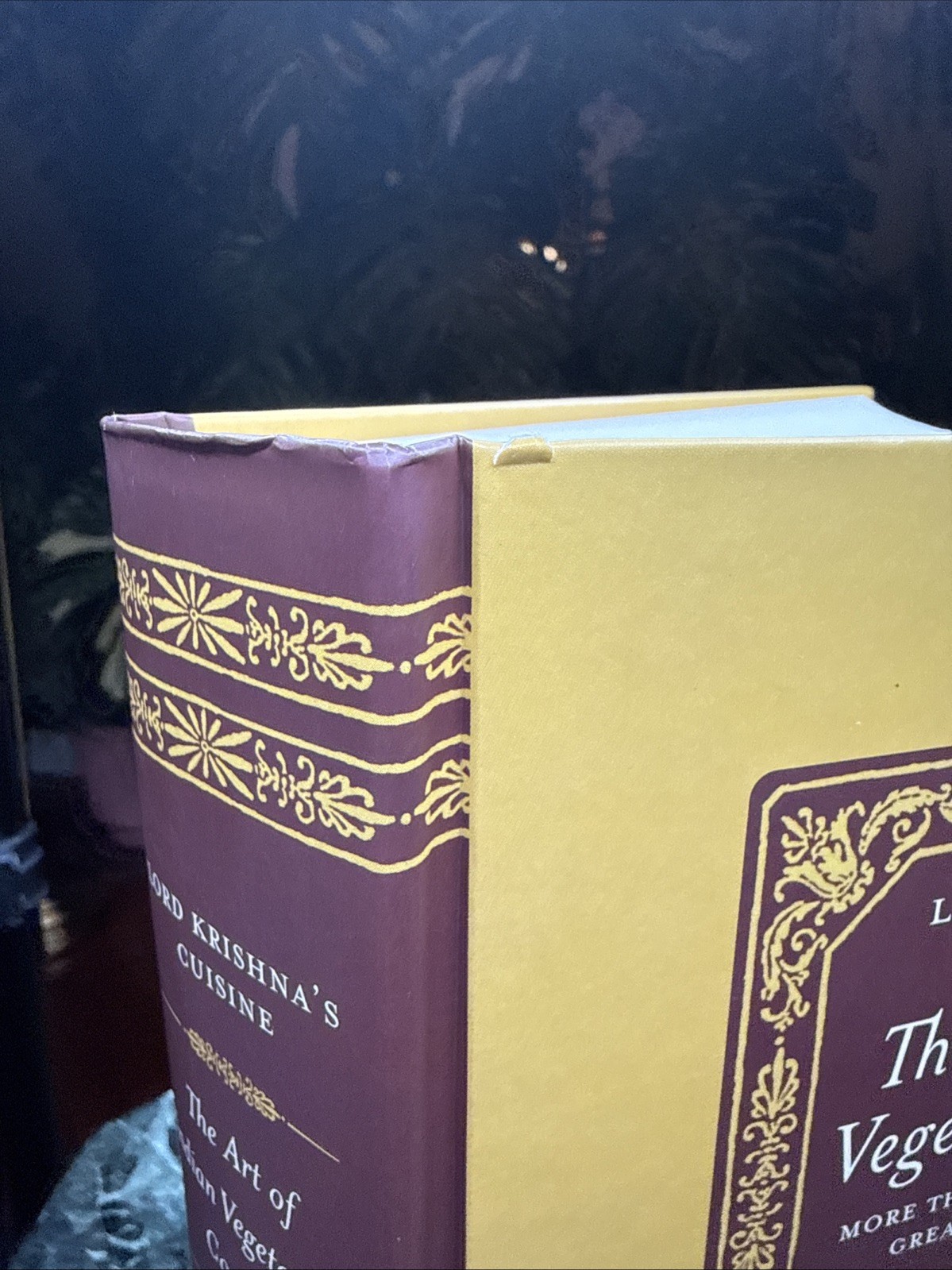 Lord Krishna’s Cuisine: The Art of Indian Vegetarian Cooking, Devi, Yamuna, Acce