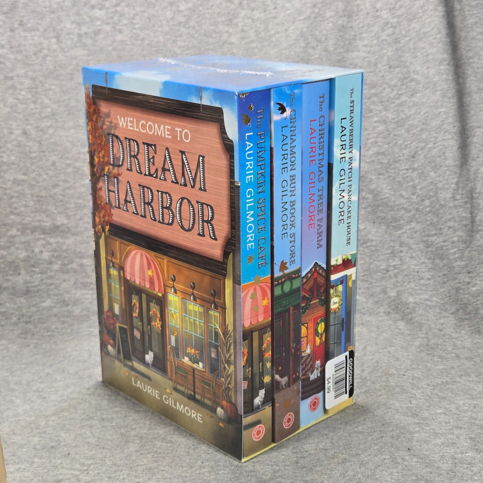 *NEW* DREAM HARBOR BOX SET: A Cozy Escape in Every Book by Laurie Gilmore 2025